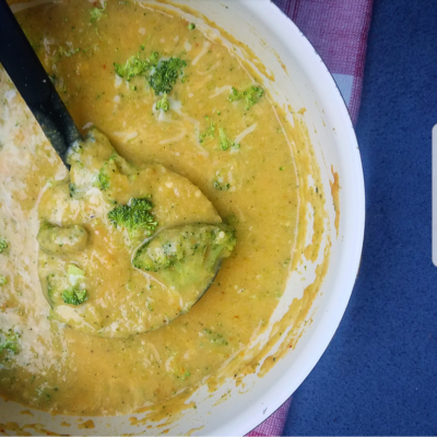 Broccoli Cheese Soup (can be made vegan)