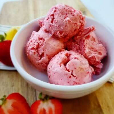 Light Strawberry Ice Cream