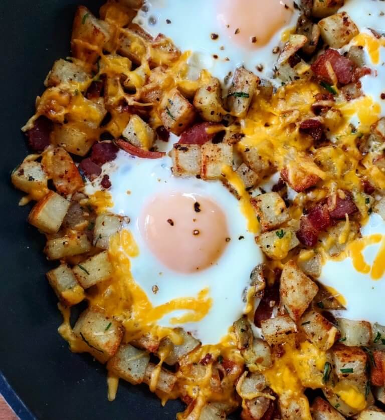 Bacon, Egg, and Potato Hash - Lite Cravings