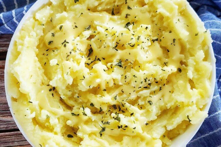mashed potatoes with parsley