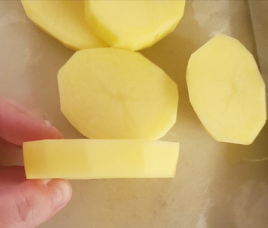 slice potatoes into 1-inch rpunds