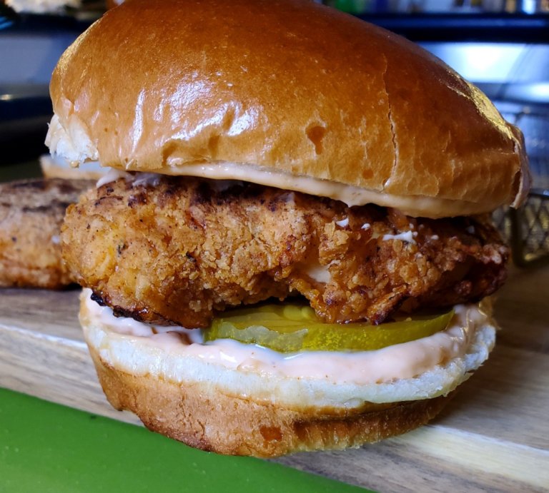 “Fried” Chicken Sandwich - Lite Cravings