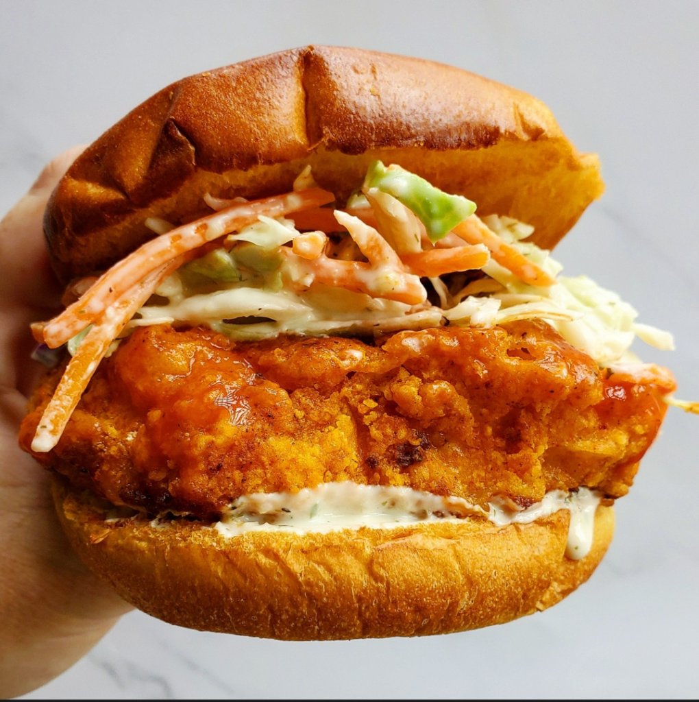 Crispy Buffalo Chicken Sandwich - Lite Cravings