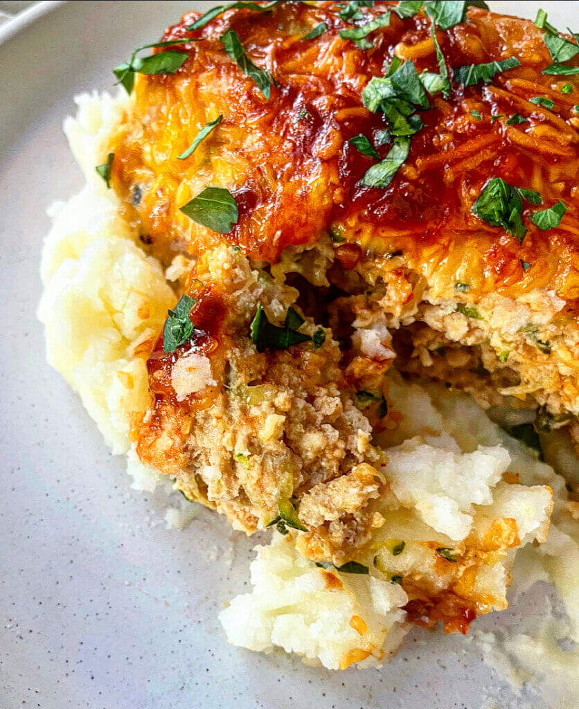 Mini BBQ Cheddar Meatloaves - Lite Cravings